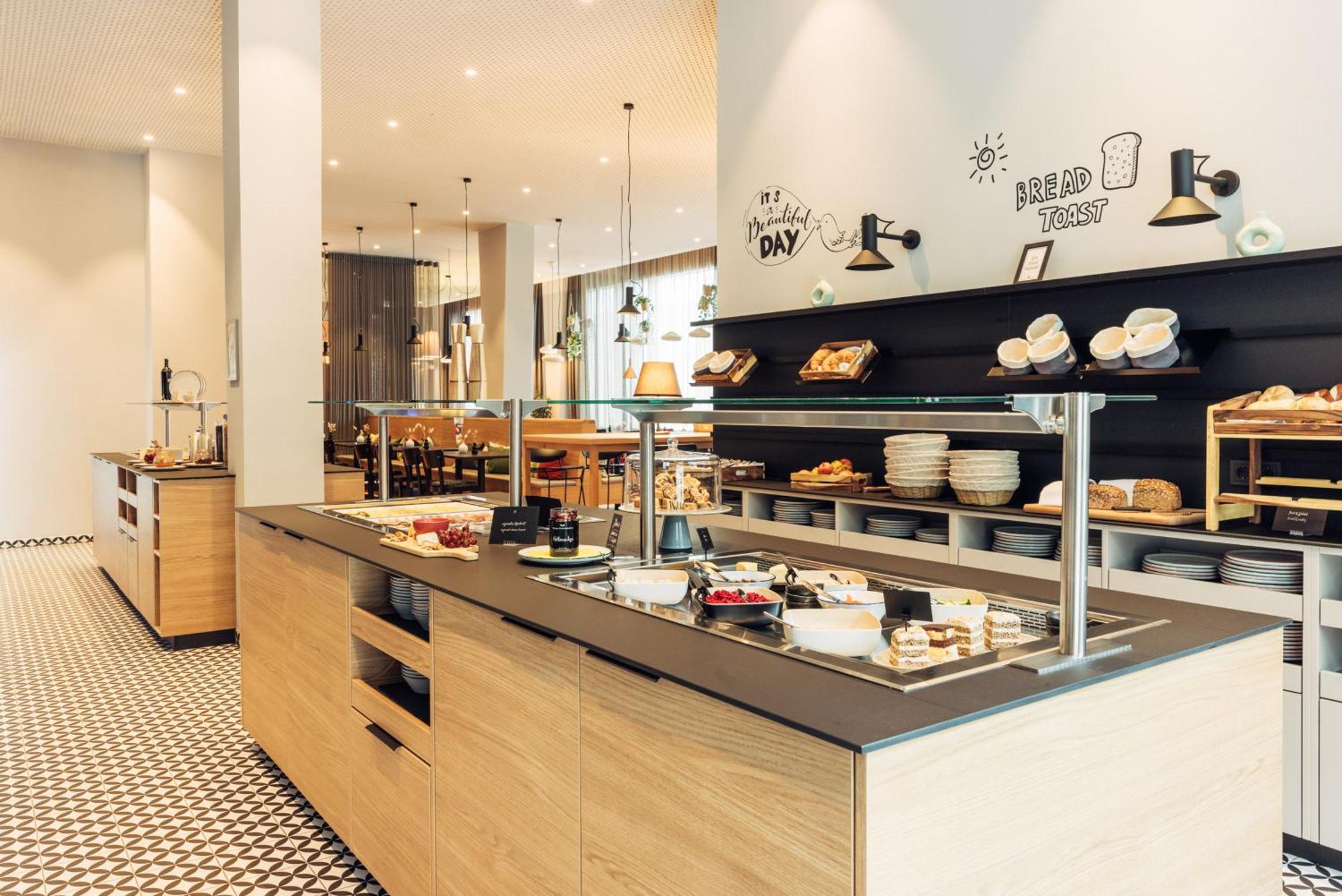 Harry'S Home Graz-Smart City Hotel & Apartments Ngoại thất bức ảnh
