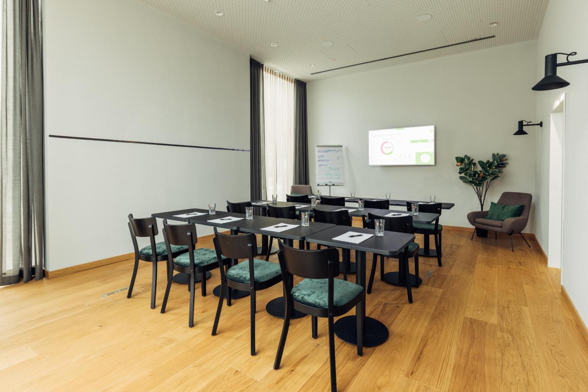 Harry'S Home Graz-Smart City Hotel & Apartments Ngoại thất bức ảnh